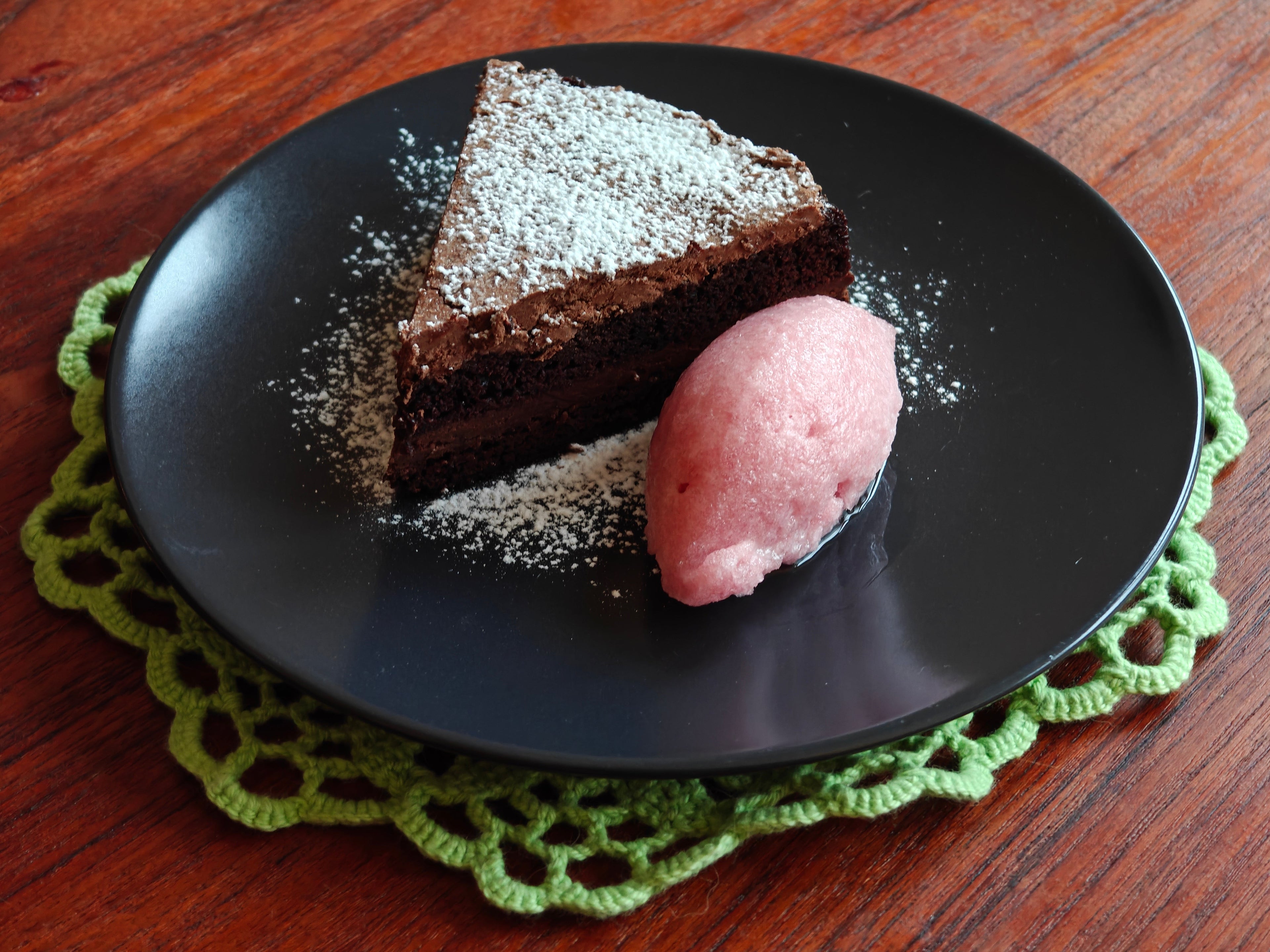 Suklaakakku & Glögisorbetti